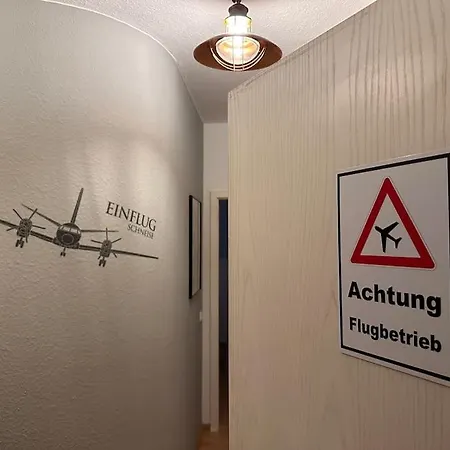 Fliegerlounge-Ferienwohnung Am Stadtpark Erfurt Exterior foto