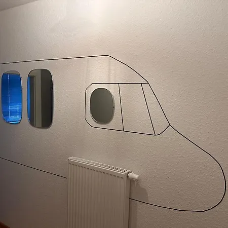 Fliegerlounge-Ferienwohnung Am Stadtpark Erfurt Exterior foto
